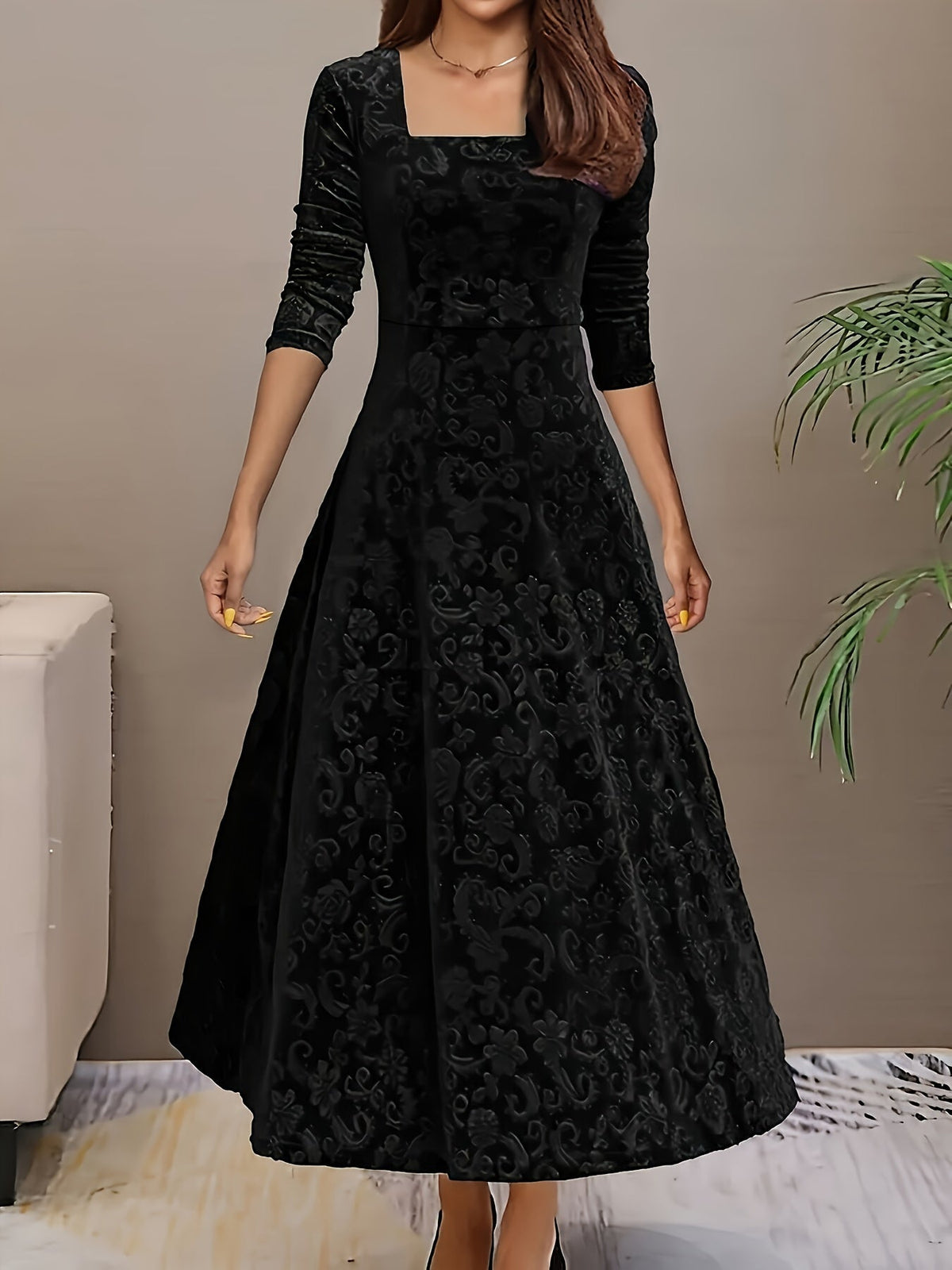 Gisella | Getaway Velvet Floral Design Dress