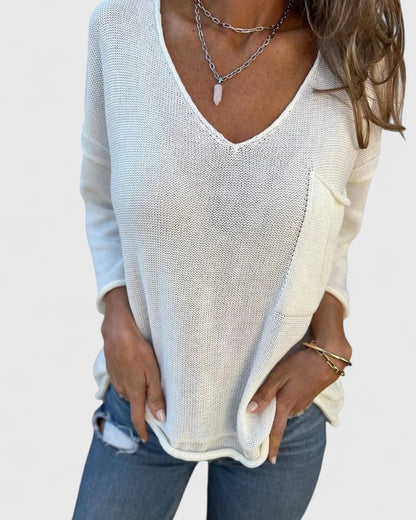 Andreina | Errand-Day V-Neck Lightweight Drape Top
