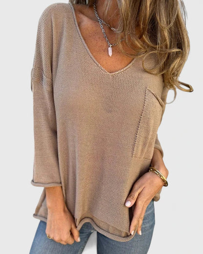 Andreina | Errand-Day V-Neck Lightweight Drape Top