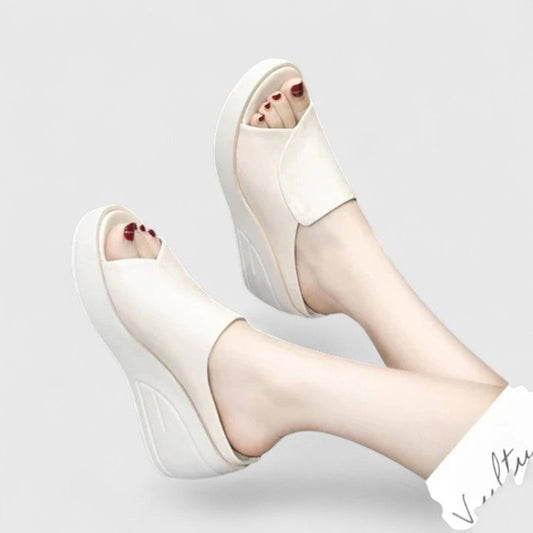 Carla | Holiday Orthopaedic Cushioned Everyday Wear Sandal