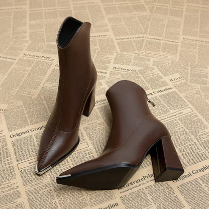 Trinidad | City Pointed-Toe Supportive Support Boot