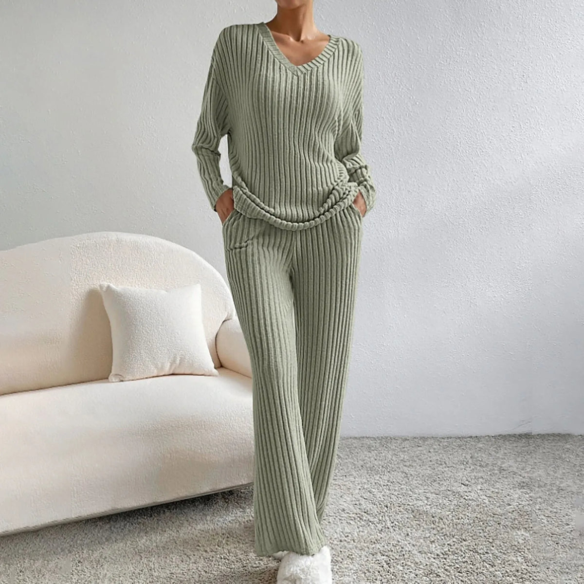 Nikolina | Weekend Knit V-Neck Comfort Set