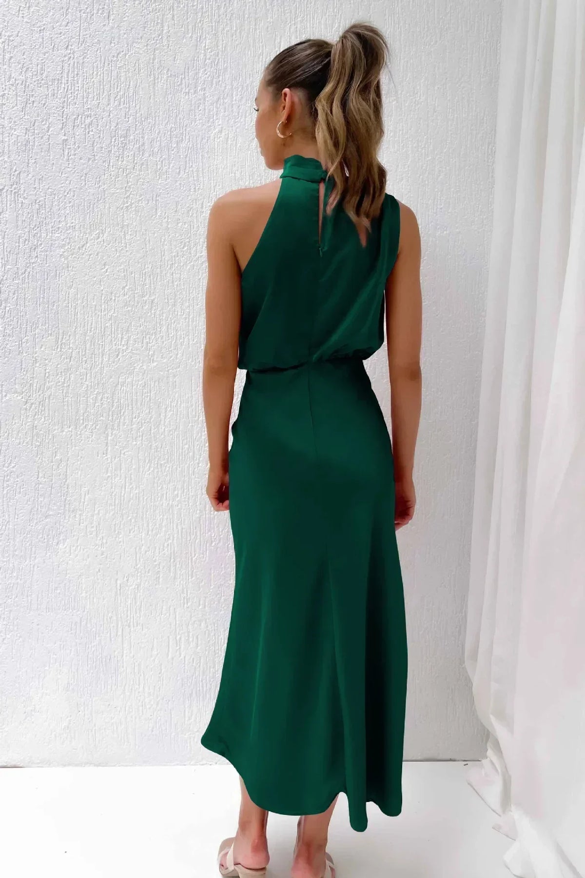 Bibiana | Brunch Halterneck Evening Silhouette Dress