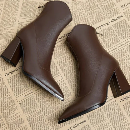 Trinidad | City Pointed-Toe Supportive Support Boot