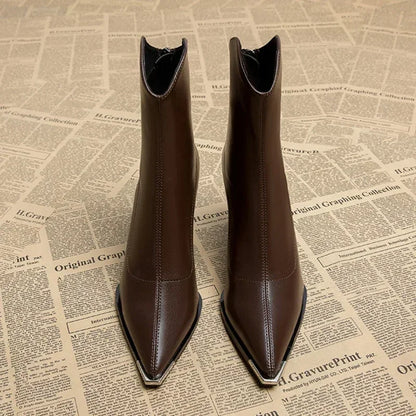 Trinidad | City Pointed-Toe Supportive Support Boot