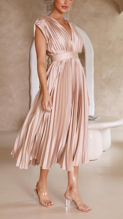 Presley | Weekend Pleated High-Waist Finish Dress