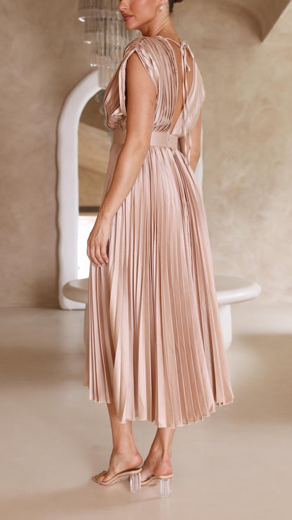Presley | Weekend Pleated High-Waist Finish Dress