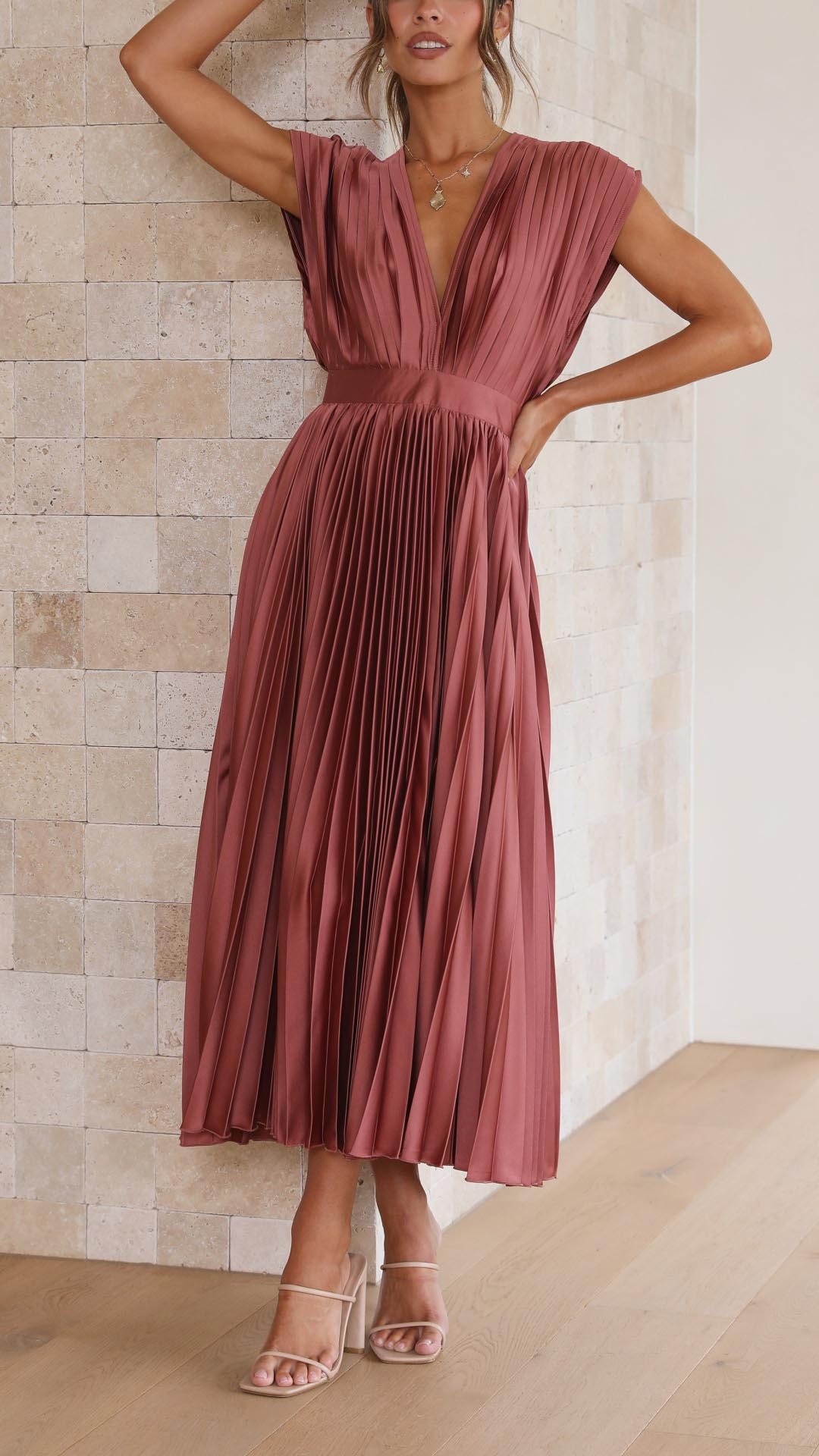 Presley | Weekend Pleated High-Waist Finish Dress