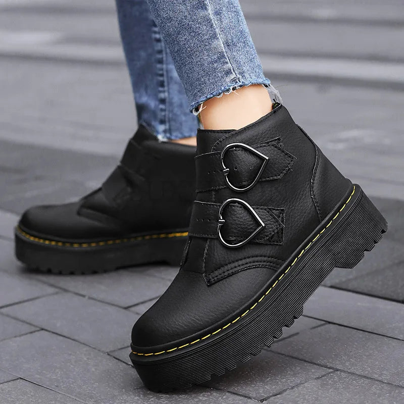 Dania | Commute-Ready Supportive Chunky Support Boot