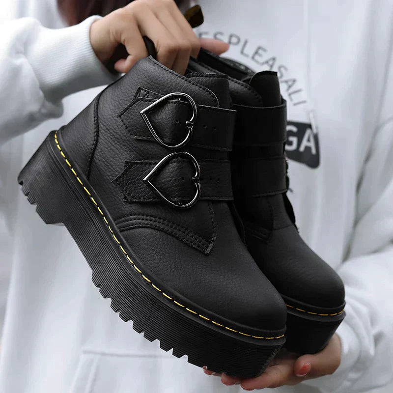 Dania | Commute-Ready Supportive Chunky Support Boot