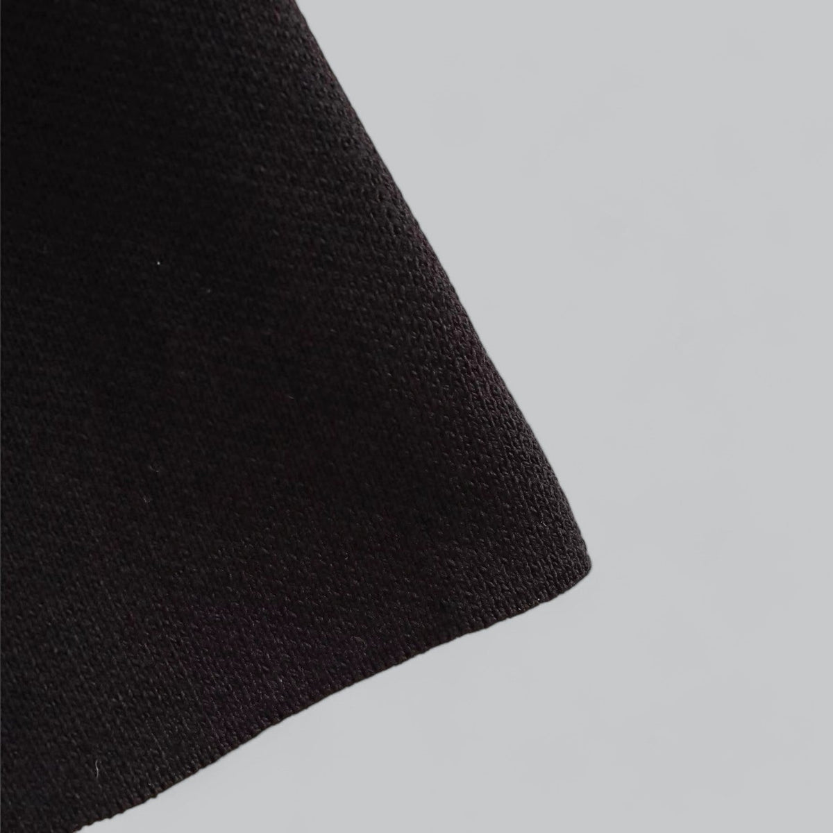Tarquinietta | Weekend V-Neck Minimalist Warmth Cardigan