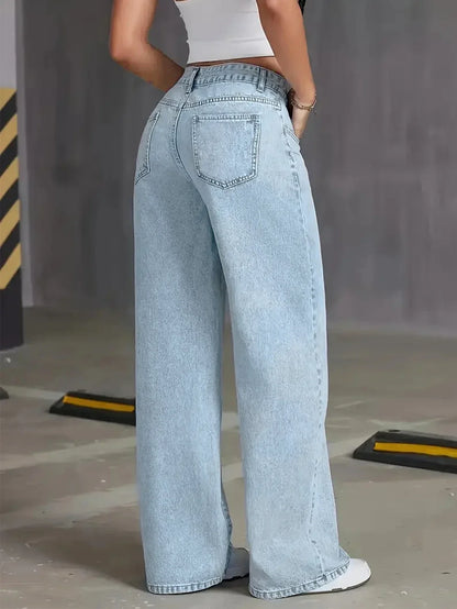 Alessina | Wardrobe-Staple Light Wash Silhouette Jeans